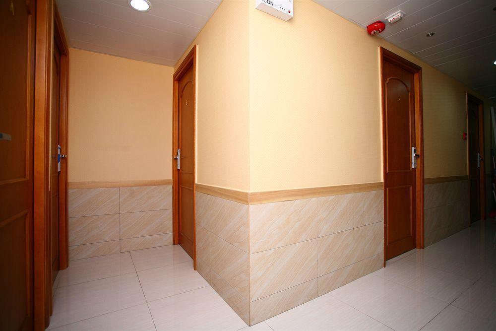 Me Easy Hostel Hong Kong Exterior foto
